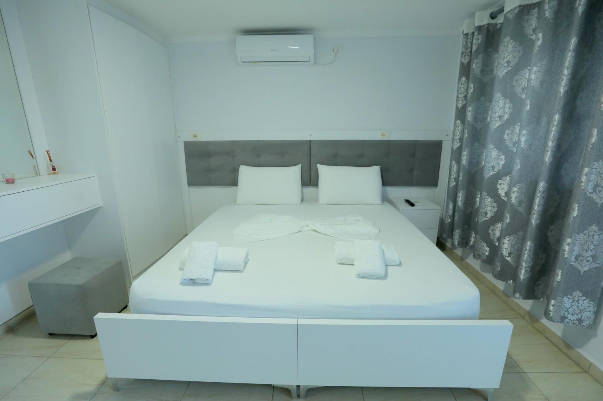 Villa Kevin'S Sarandë Eksteriør billede