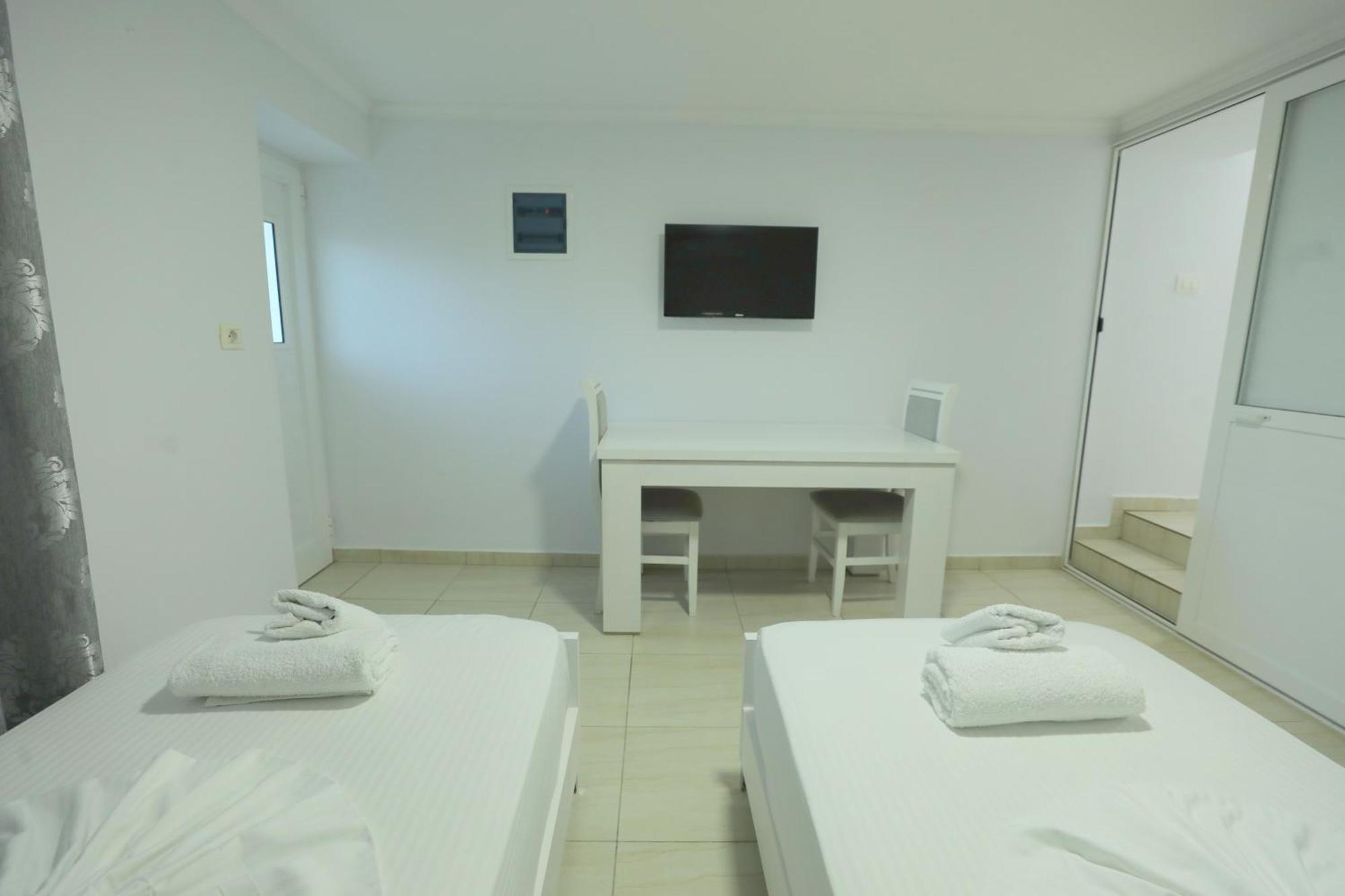 Villa Kevin'S Sarandë Eksteriør billede